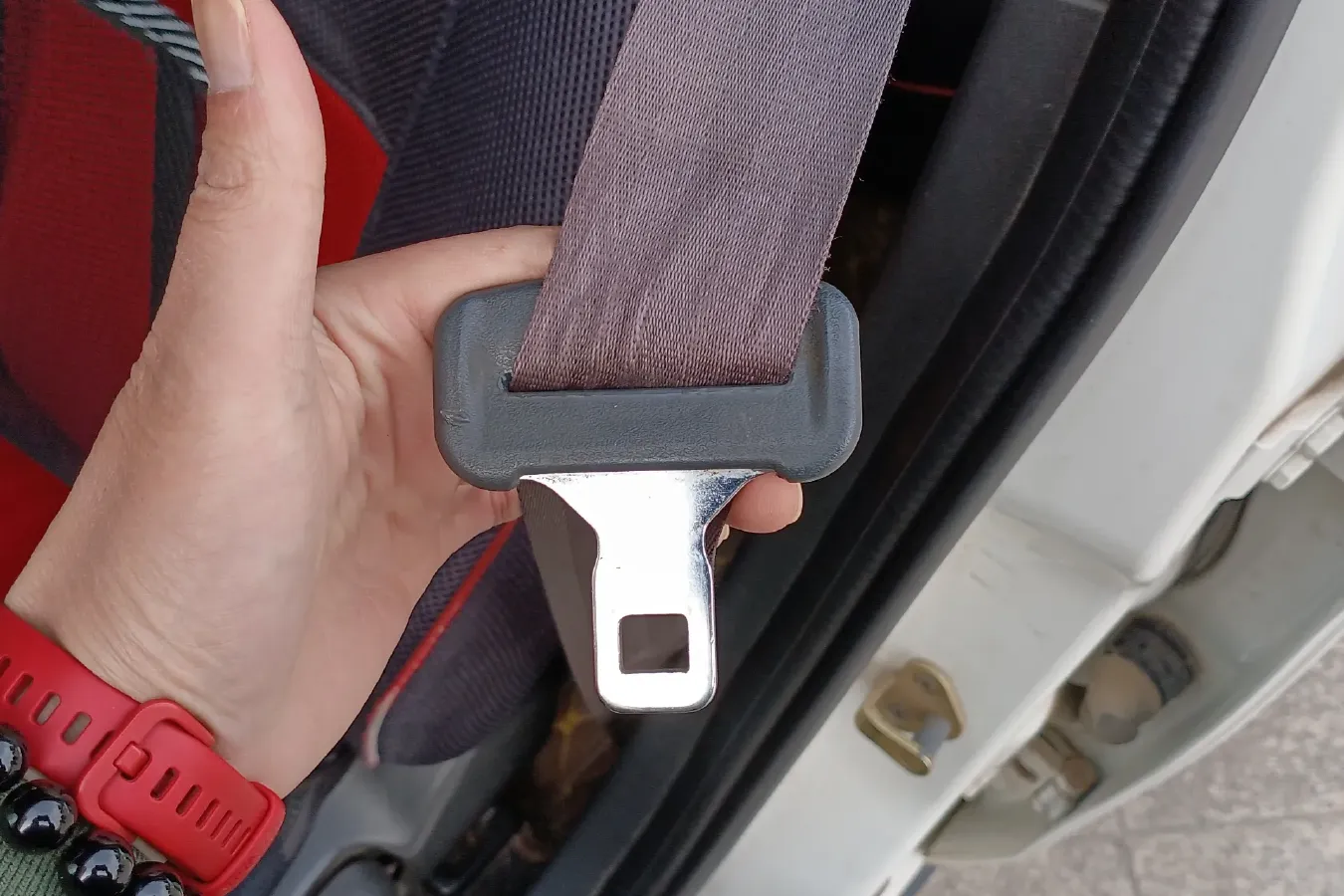 2012 DongFeng Aeolus H30 1.6L 106HP L4 5MT,autocango,china used car exporter,china ev exporter,chinese used car exporter,chinese used ev exporter