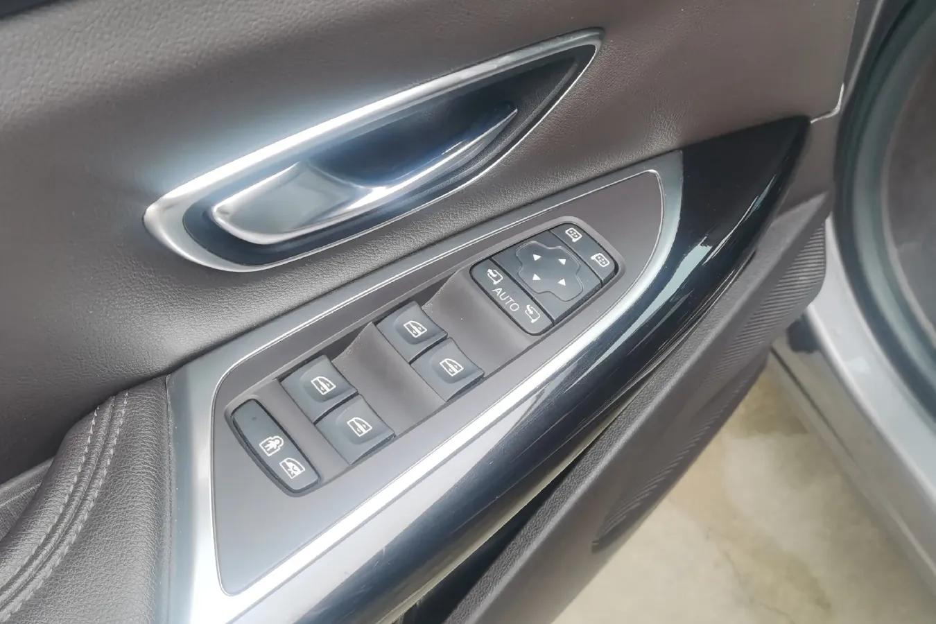 2018 Renault  Espace Classic 1.8T 224HP L4 7DCT,autocango,china used car exporter,china ev exporter,chinese used car exporter,chinese used ev exporter