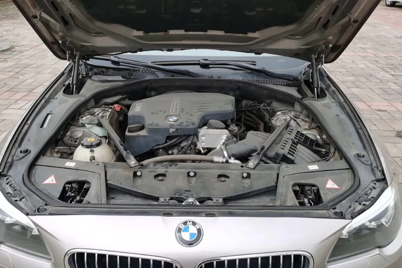 2014 BMW 5 Series 2.0T 218HP L4 8AT,autocango,china used car exporter,china ev exporter,chinese used car exporter,chinese used ev exporter