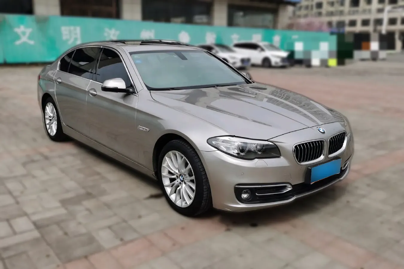 2014 BMW 5 Series 2.0T 218HP L4 8AT,autocango,china used car exporter,china ev exporter,chinese used car exporter,chinese used ev exporter