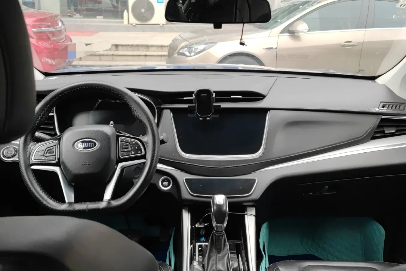 2018 SWM G01 1.5T 156HP L4 6AT,autocango,china used car exporter,china ev exporter,chinese used car exporter,chinese used ev exporter