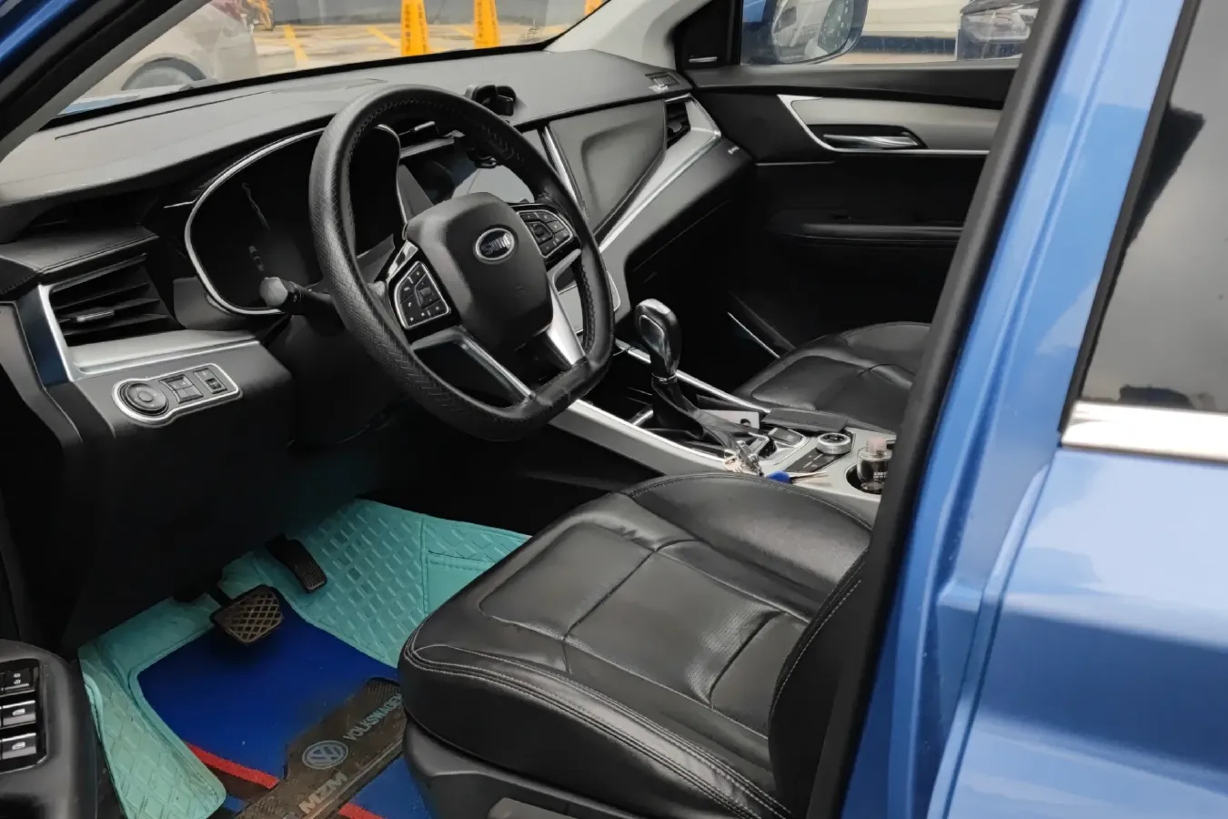 2018 SWM G01 1.5T 156HP L4 6AT,autocango,china used car exporter,china ev exporter,chinese used car exporter,chinese used ev exporter