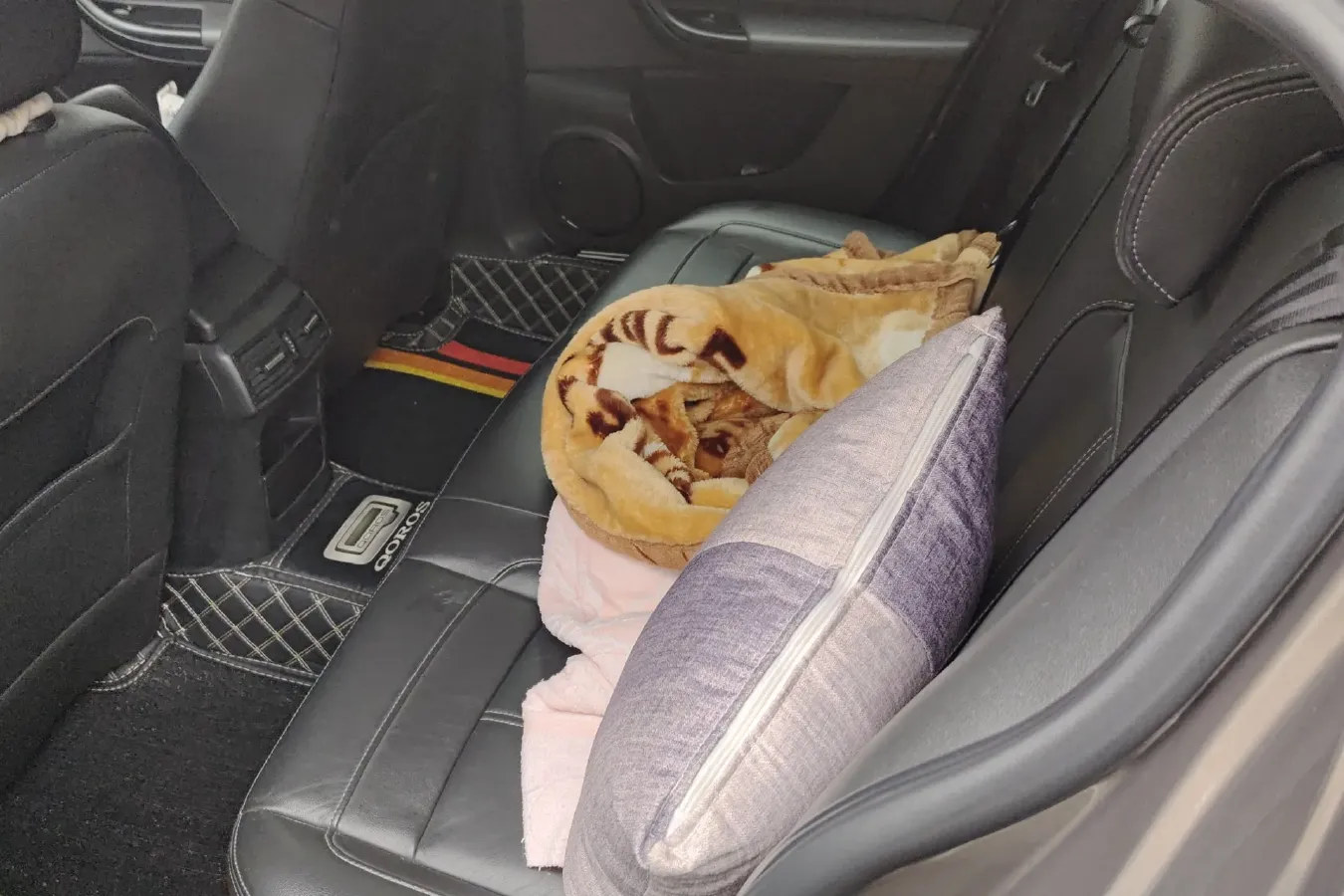 2014 Qoros 3 1.6L 126HP L4 6DCT,autocango,china used car exporter,china ev exporter,chinese used car exporter,chinese used ev exporter