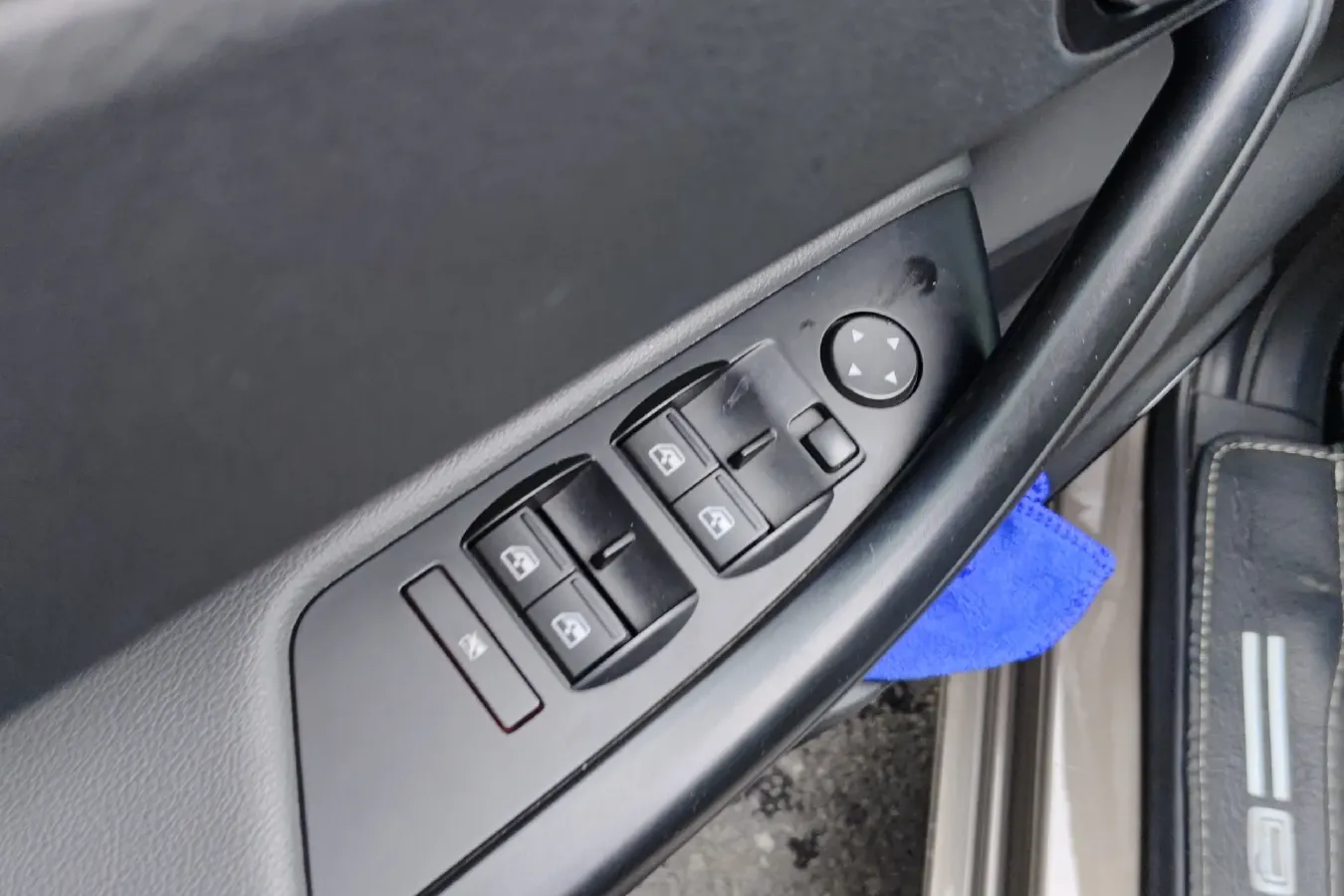 2014 Qoros 3 1.6L 126HP L4 6DCT,autocango,china used car exporter,china ev exporter,chinese used car exporter,chinese used ev exporter