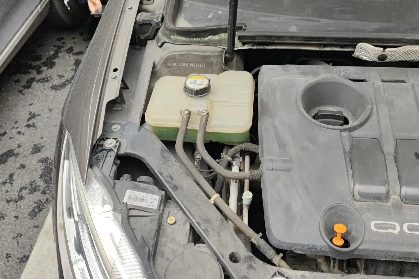 2014 Qoros 3 1.6L 126HP L4 6DCT,autocango,china used car exporter,china ev exporter,chinese used car exporter,chinese used ev exporter