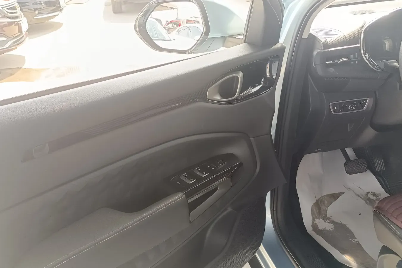 2019 BaoJun RM-5 1.5L 99HP L4 CVT,autocango,china used car exporter,china ev exporter,chinese used car exporter,chinese used ev exporter