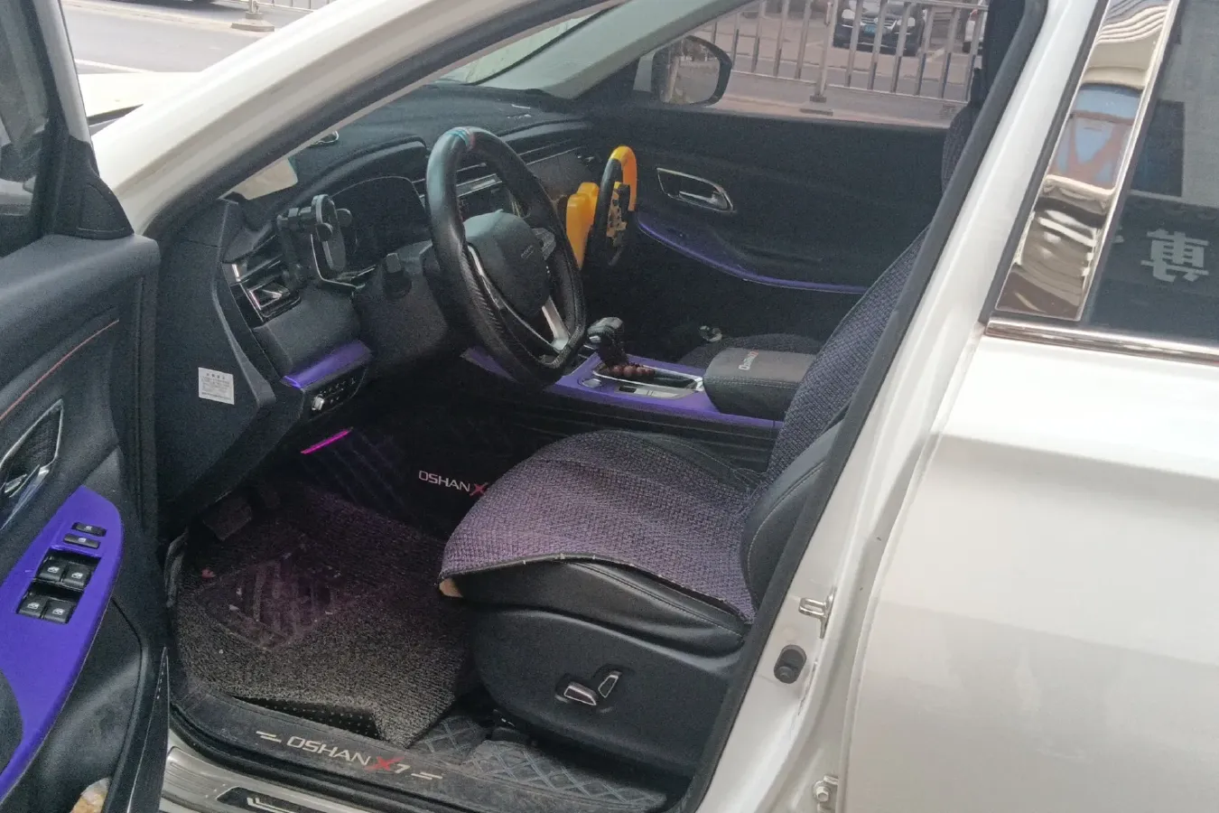 2020 ChangAn Oshan X7 1.5T 178HP L4 7DCT,autocango,china used car exporter,china ev exporter,chinese used car exporter,chinese used ev exporter