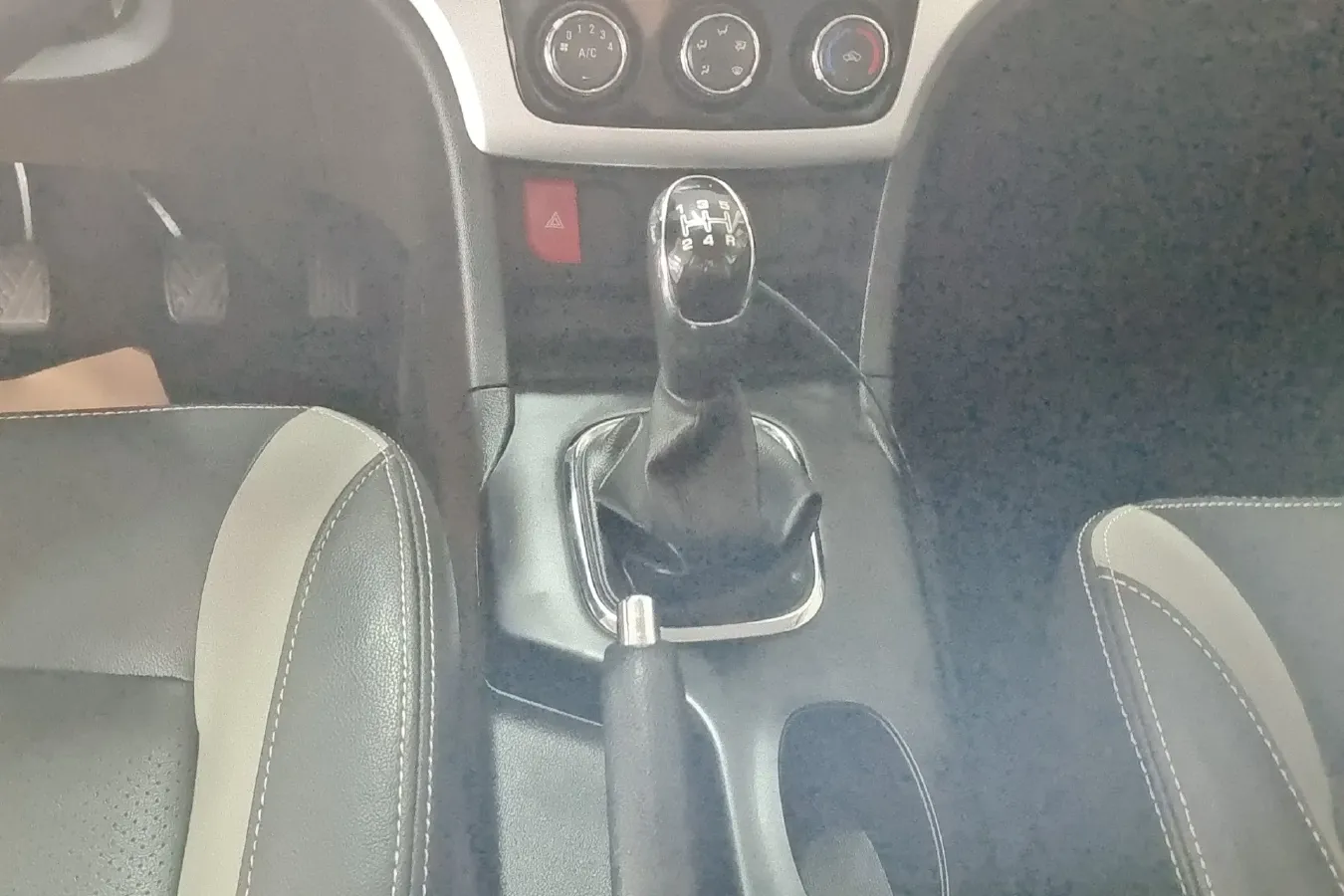 2015 BAIC Hyosow H3 1.5L 113HP L4 5MT,autocango,china used car exporter,china ev exporter,chinese used car exporter,chinese used ev exporter