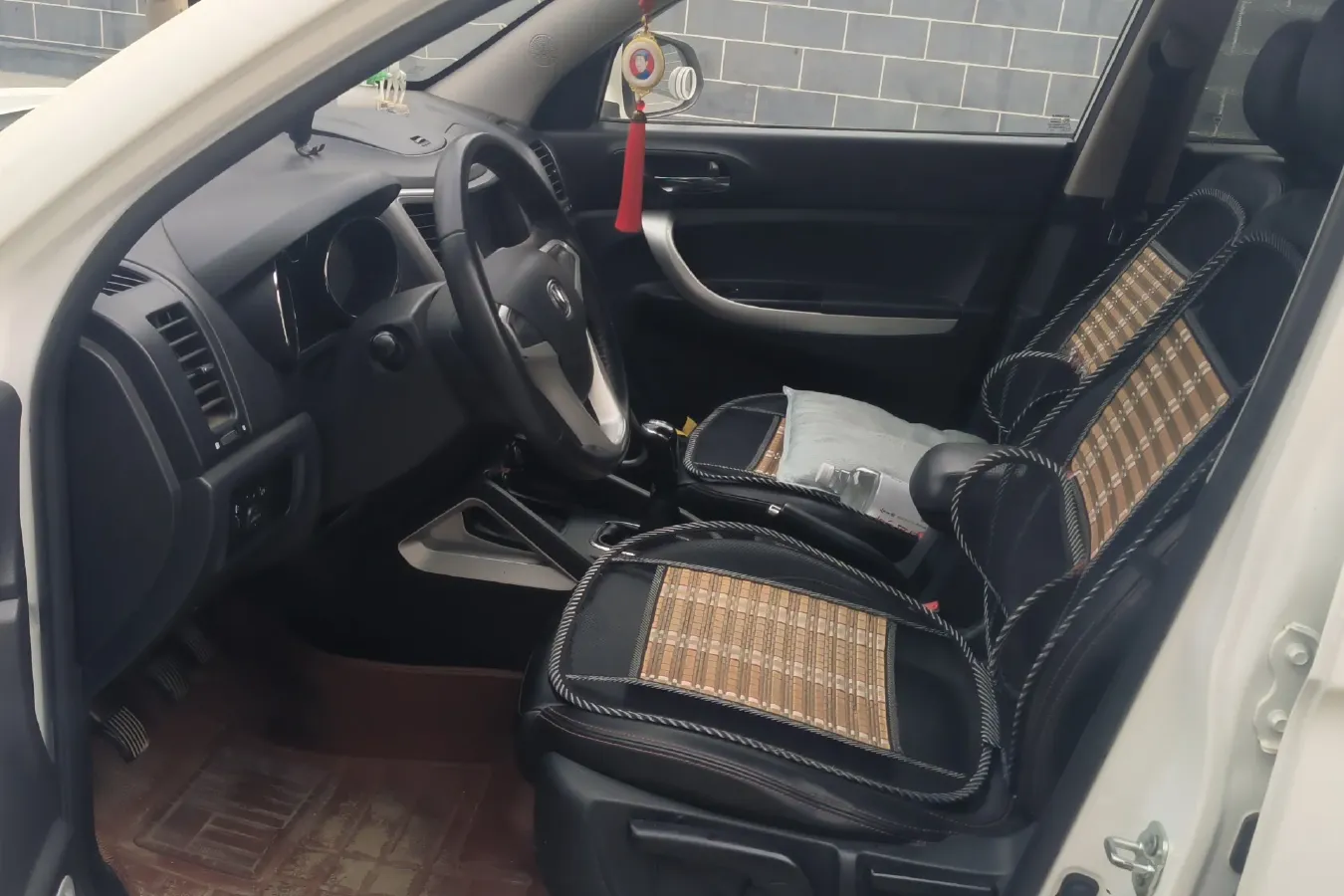 2015 ChangAn CS35 1.6L 125HP L4 5MT,autocango,china used car exporter,china ev exporter,chinese used car exporter,chinese used ev exporter