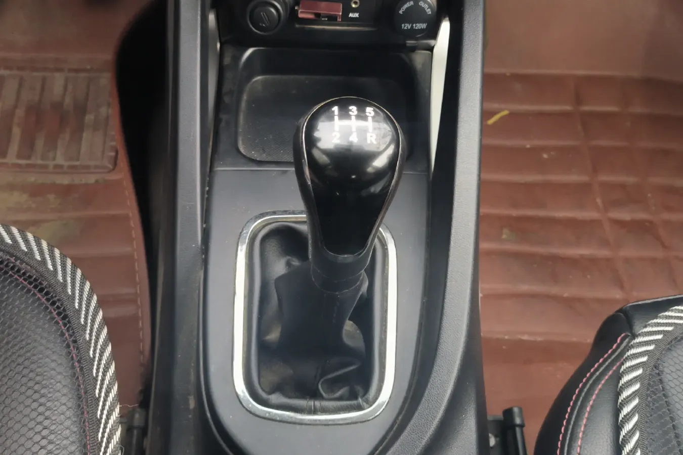 2015 ChangAn CS35 1.6L 125HP L4 5MT,autocango,china used car exporter,china ev exporter,chinese used car exporter,chinese used ev exporter