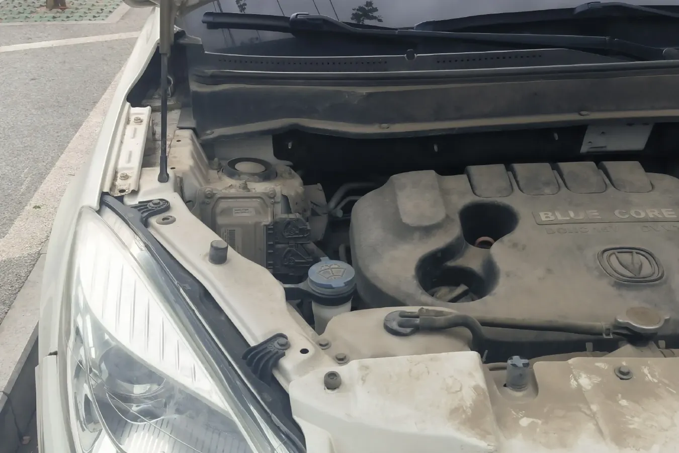 2015 ChangAn CS35 1.6L 125HP L4 5MT,autocango,china used car exporter,china ev exporter,chinese used car exporter,chinese used ev exporter