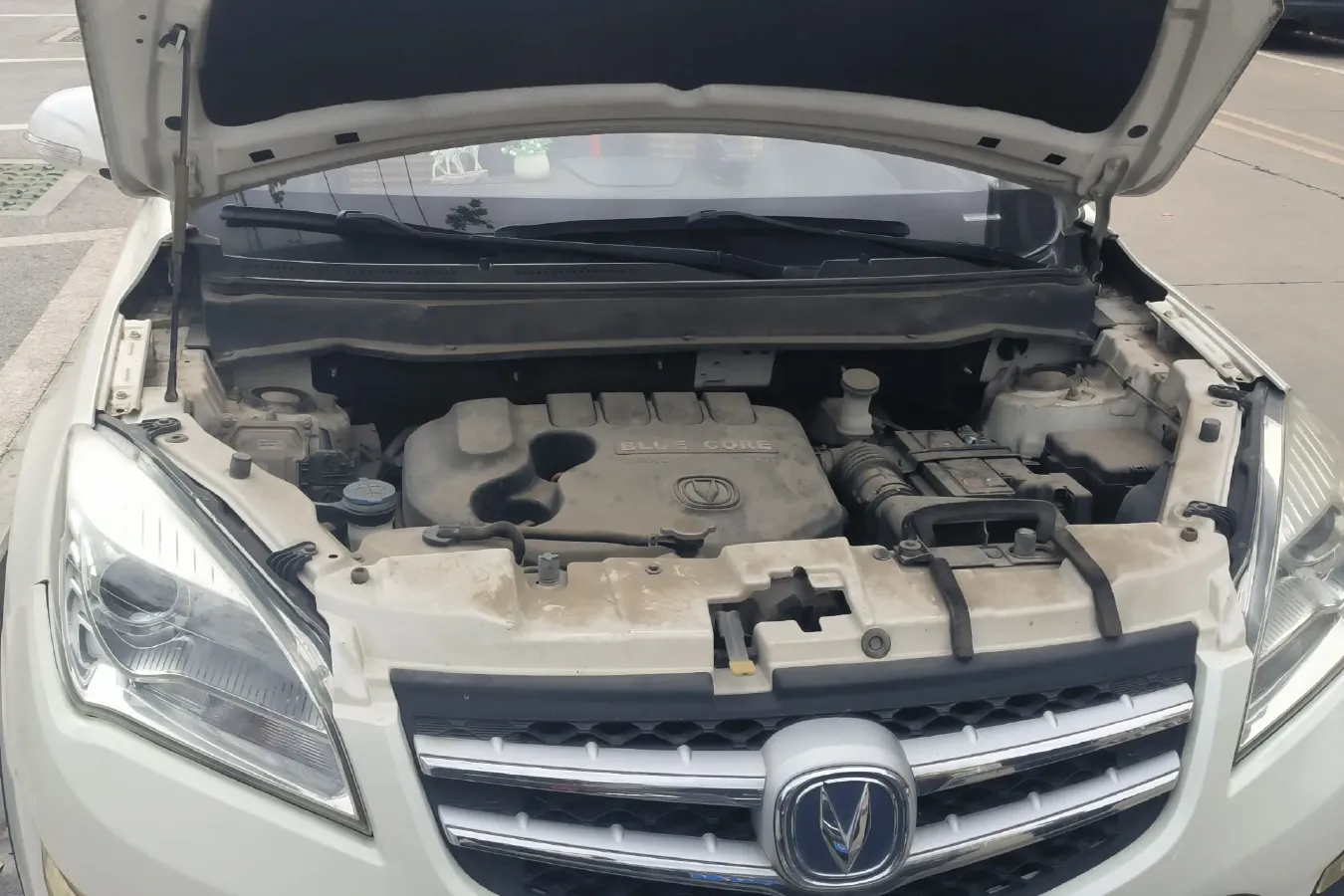 2015 ChangAn CS35 1.6L 125HP L4 5MT,autocango,china used car exporter,china ev exporter,chinese used car exporter,chinese used ev exporter