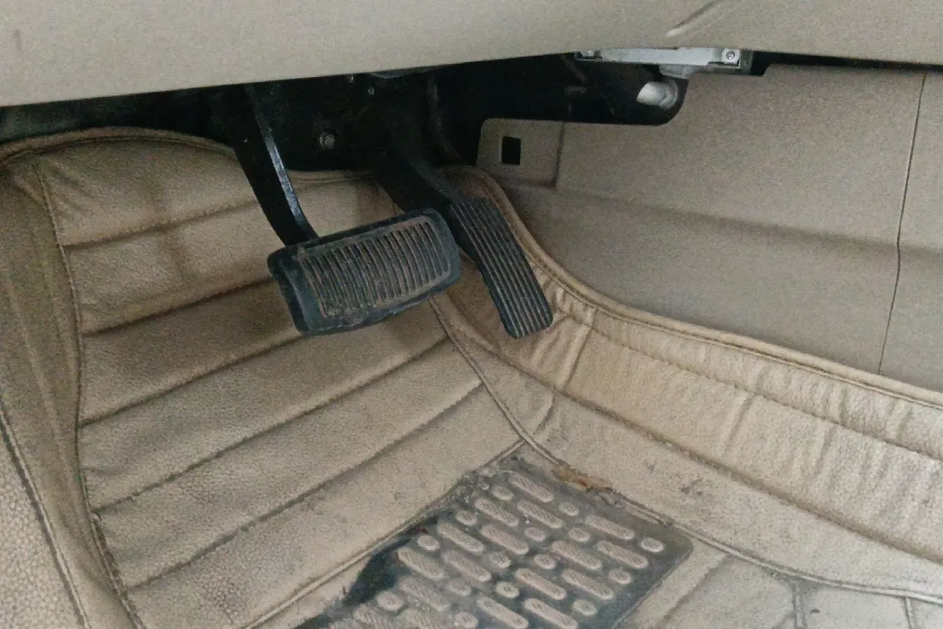 2014 ChangAn Eado 1.6L 125HP L4 4AT,autocango,china used car exporter,china ev exporter,chinese used car exporter,chinese used ev exporter