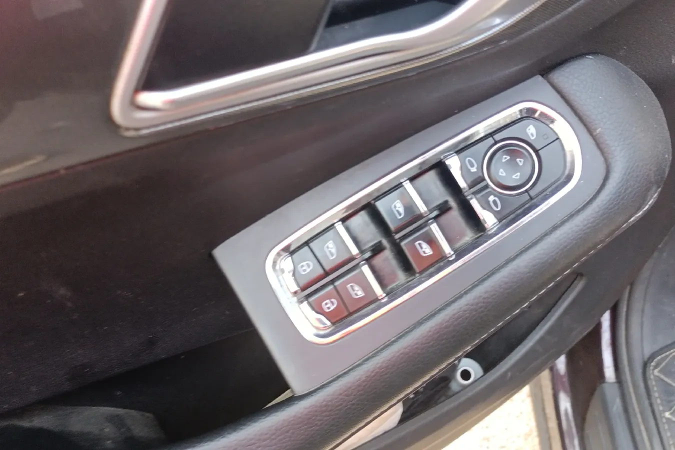 2017 Zotye SR7 1.5T 150HP L4 CVT,autocango,china used car exporter,china ev exporter,chinese used car exporter,chinese used ev exporter