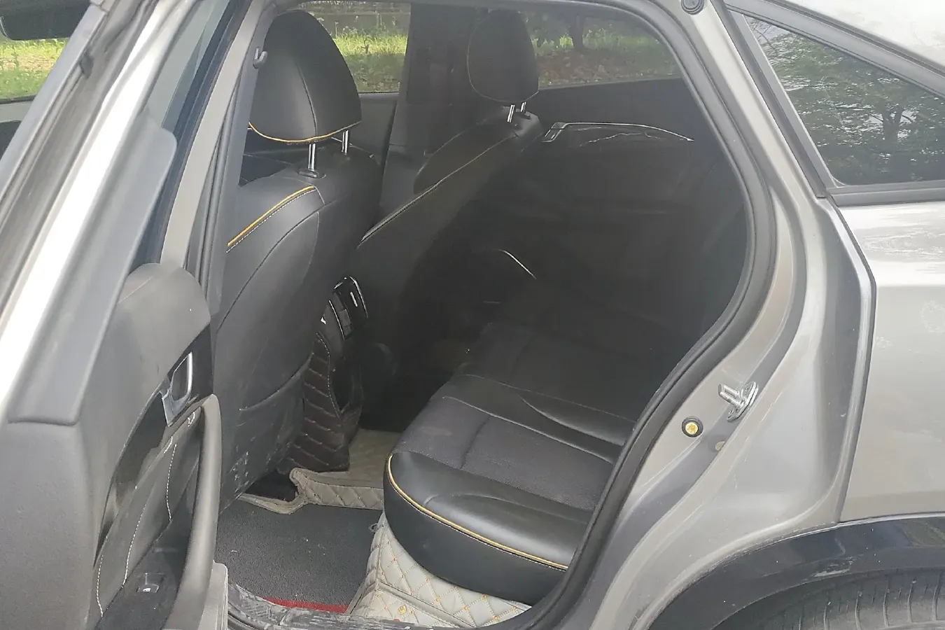 2022 Bestune B70S 1.5T 169HP L4 7DCT,autocango,china used car exporter,china ev exporter,chinese used car exporter,chinese used ev exporter