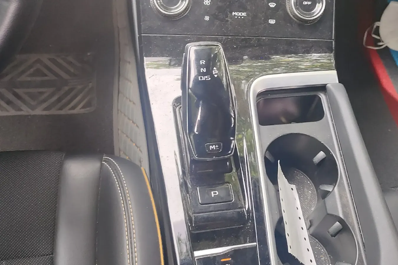 2022 Bestune B70S 1.5T 169HP L4 7DCT,autocango,china used car exporter,china ev exporter,chinese used car exporter,chinese used ev exporter