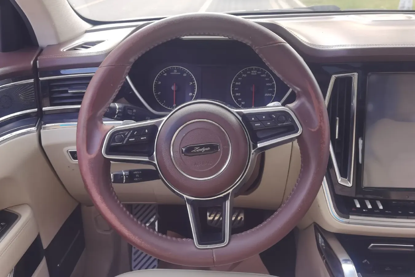 2017 Zotye T700 1.8T 177HP L4 6DCT,autocango,china used car exporter,china ev exporter,chinese used car exporter,chinese used ev exporter