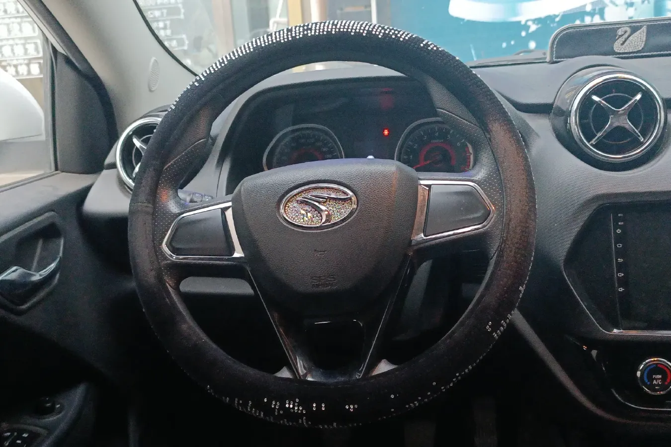 2019 Soueast DX3 1.5L 120HP L4 5MT,autocango,china used car exporter,china ev exporter,chinese used car exporter,chinese used ev exporter