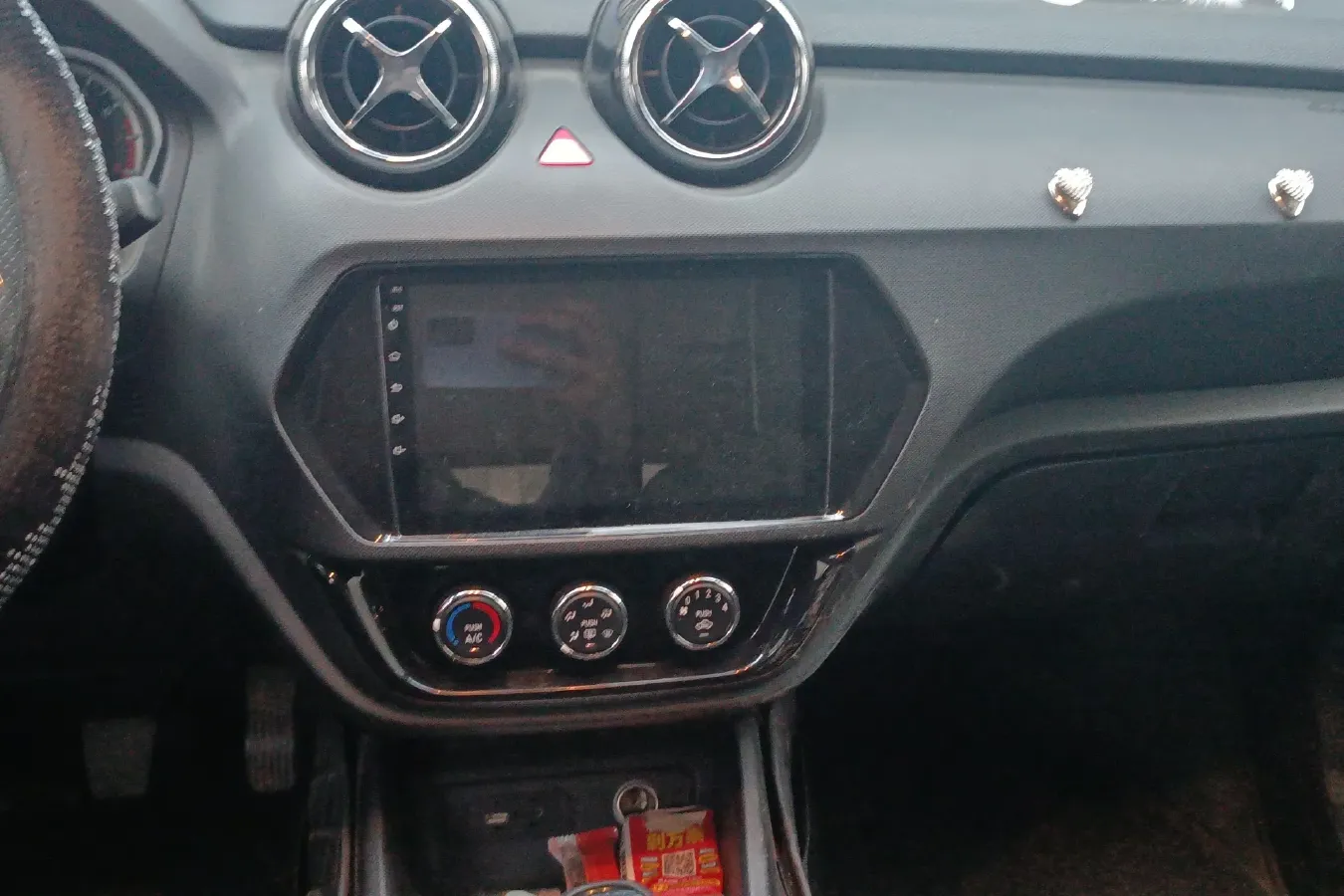 2019 Soueast DX3 1.5L 120HP L4 5MT,autocango,china used car exporter,china ev exporter,chinese used car exporter,chinese used ev exporter