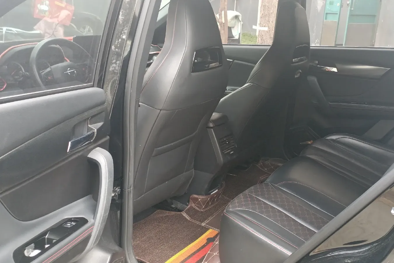 2019 HaiMa 8S 1.6T 195HP L4 6AT,autocango,china used car exporter,china ev exporter,chinese used car exporter,chinese used ev exporter