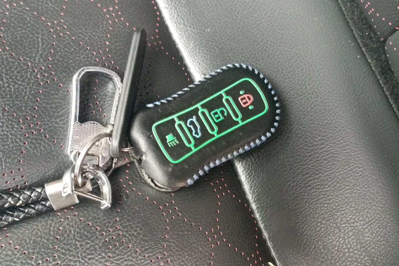 2019 HaiMa 8S 1.6T 195HP L4 6AT,autocango,china used car exporter,china ev exporter,chinese used car exporter,chinese used ev exporter