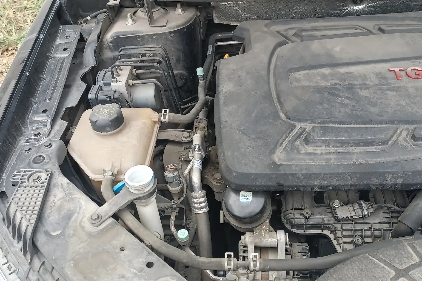 2019 HaiMa 8S 1.6T 195HP L4 6AT,autocango,china used car exporter,china ev exporter,chinese used car exporter,chinese used ev exporter