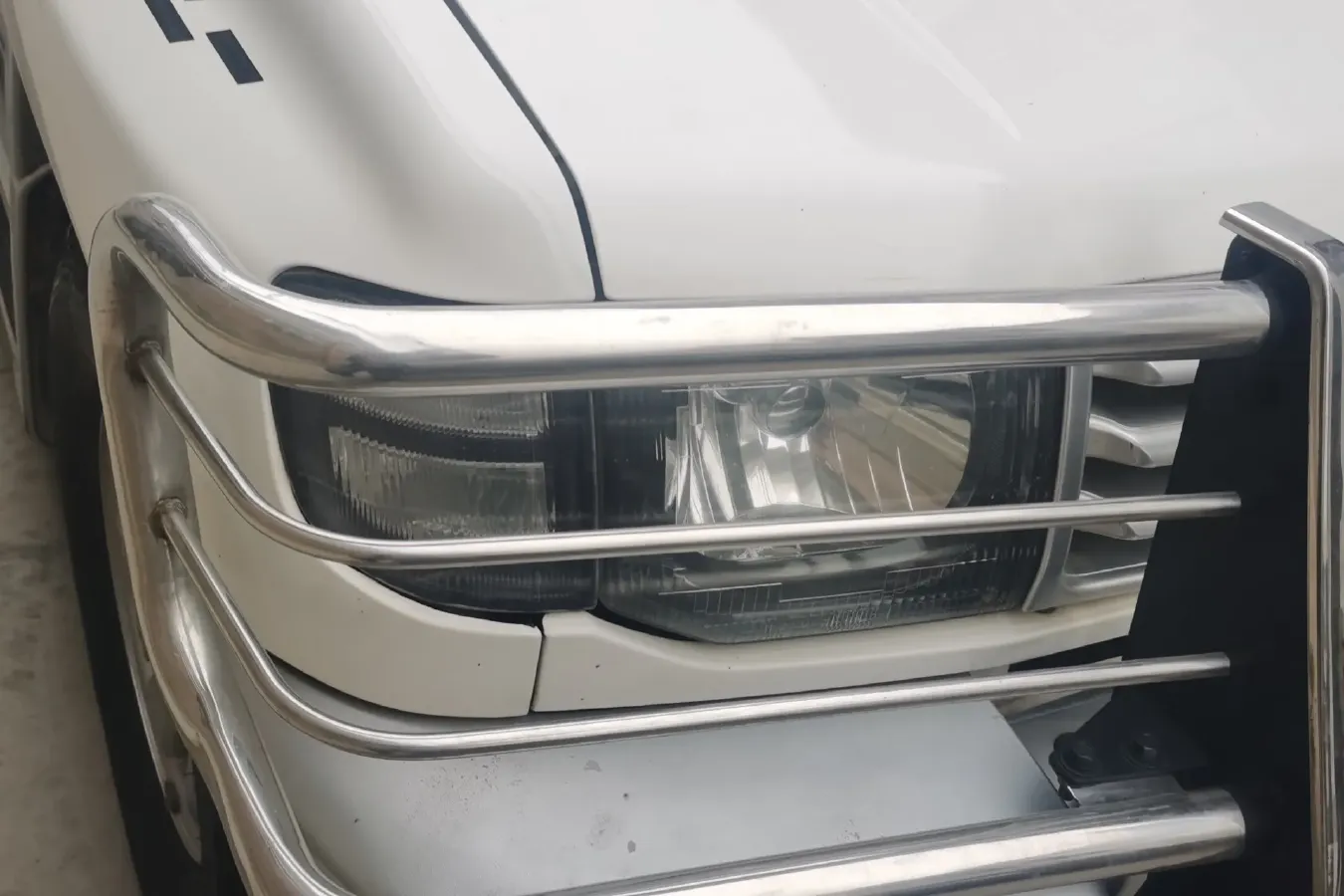 2013 Leopaard Black King Kong 2.2L 129HP L4 5MT,autocango,china used car exporter,china ev exporter,chinese used car exporter,chinese used ev exporter