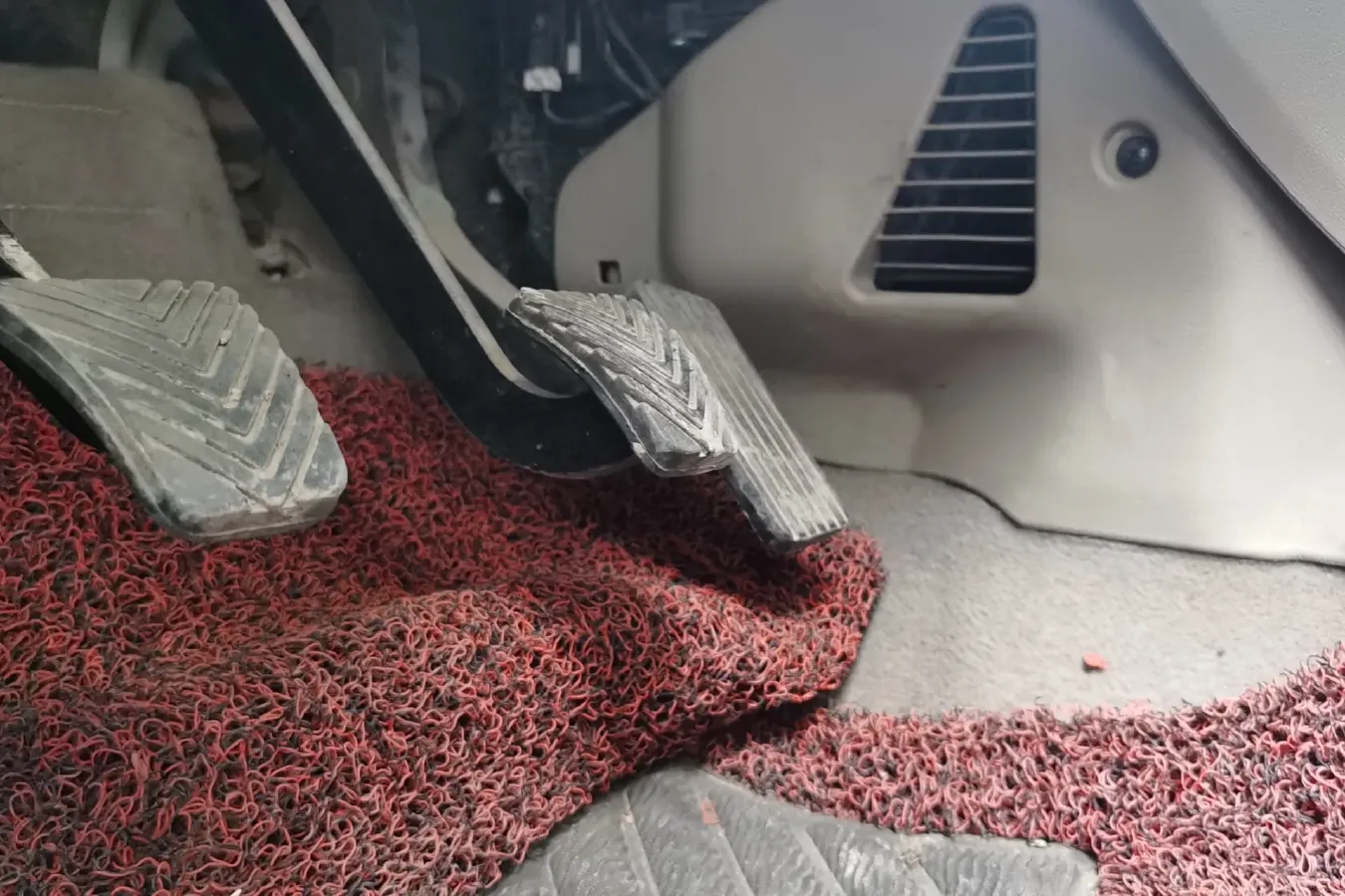 2011 JAC Refine M2 1.8L 143HP L4 5MT,autocango,china used car exporter,china ev exporter,chinese used car exporter,chinese used ev exporter