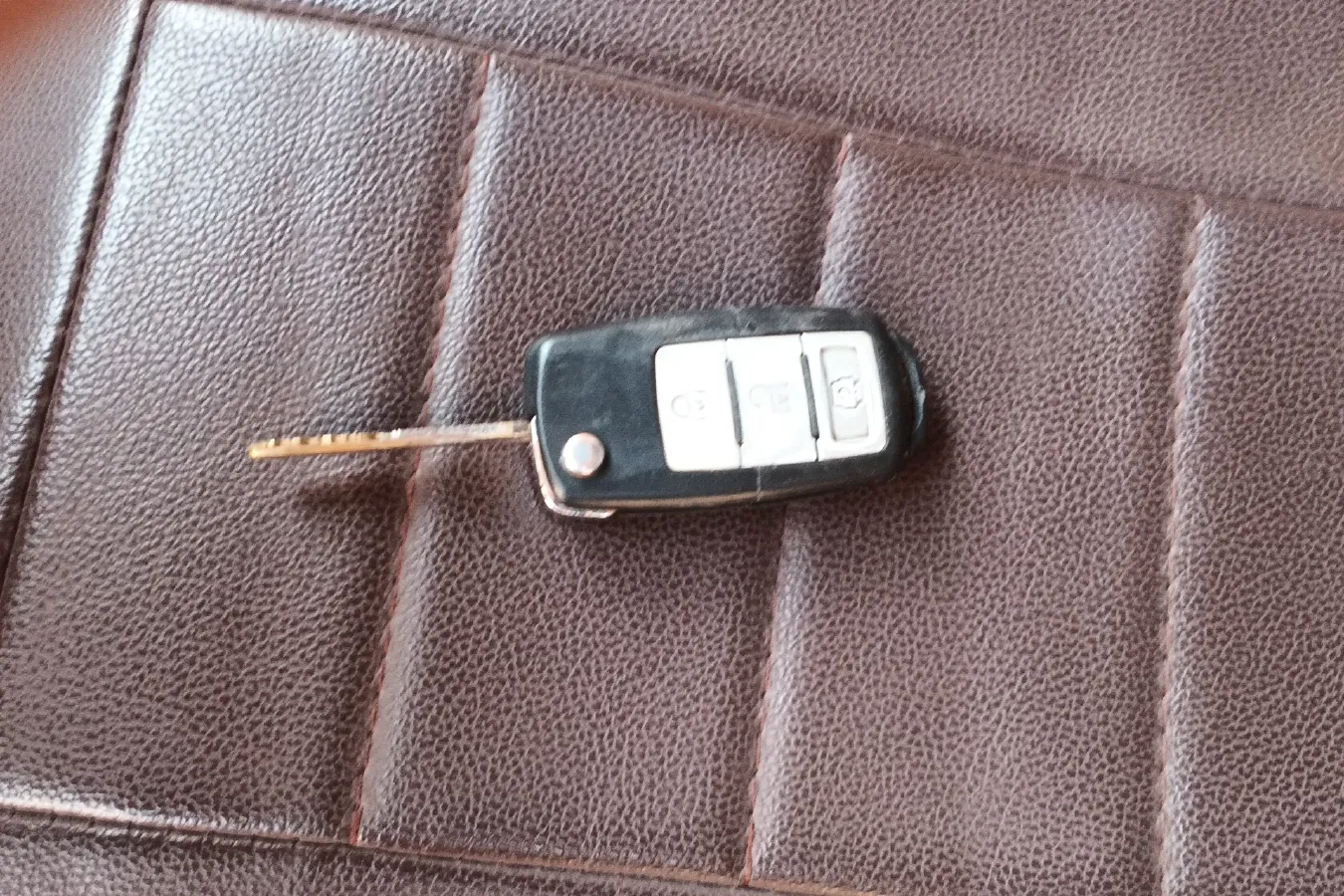 2015 BAIC WeiWang M30 1.5L 116HP L4 5MT,autocango,china used car exporter,china ev exporter,chinese used car exporter,chinese used ev exporter