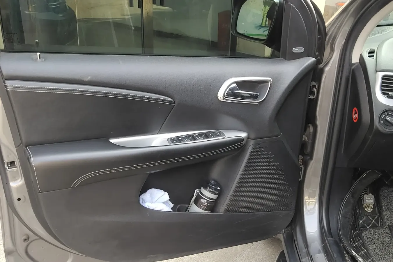 2013 Dodge JCUV 2.4L 170HP L4 6AT,autocango,china used car exporter,china ev exporter,chinese used car exporter,chinese used ev exporter