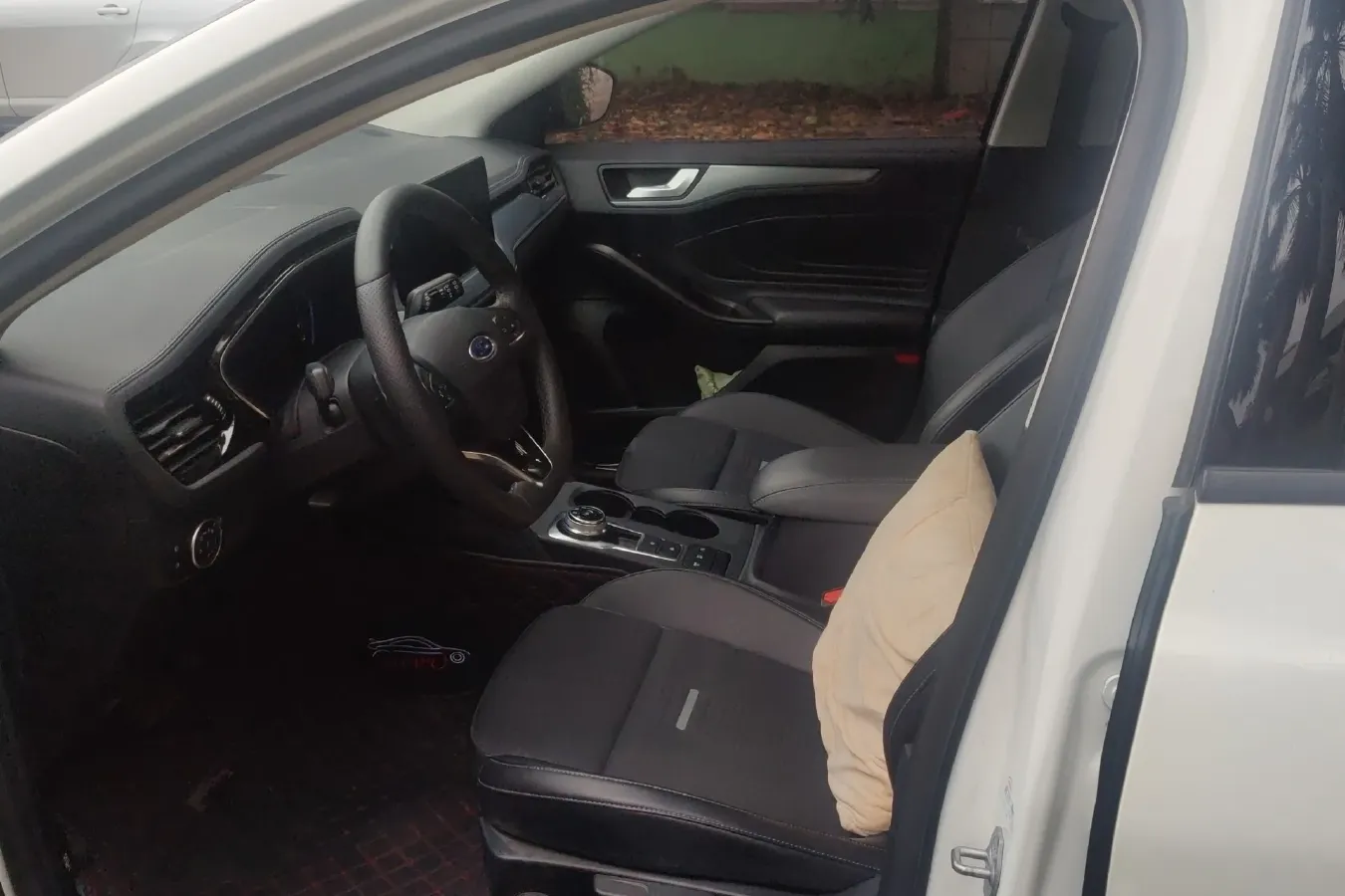 2021 Ford Focus Active 1.5T 174HP L3 8AT,autocango,china used car exporter,china ev exporter,chinese used car exporter,chinese used ev exporter