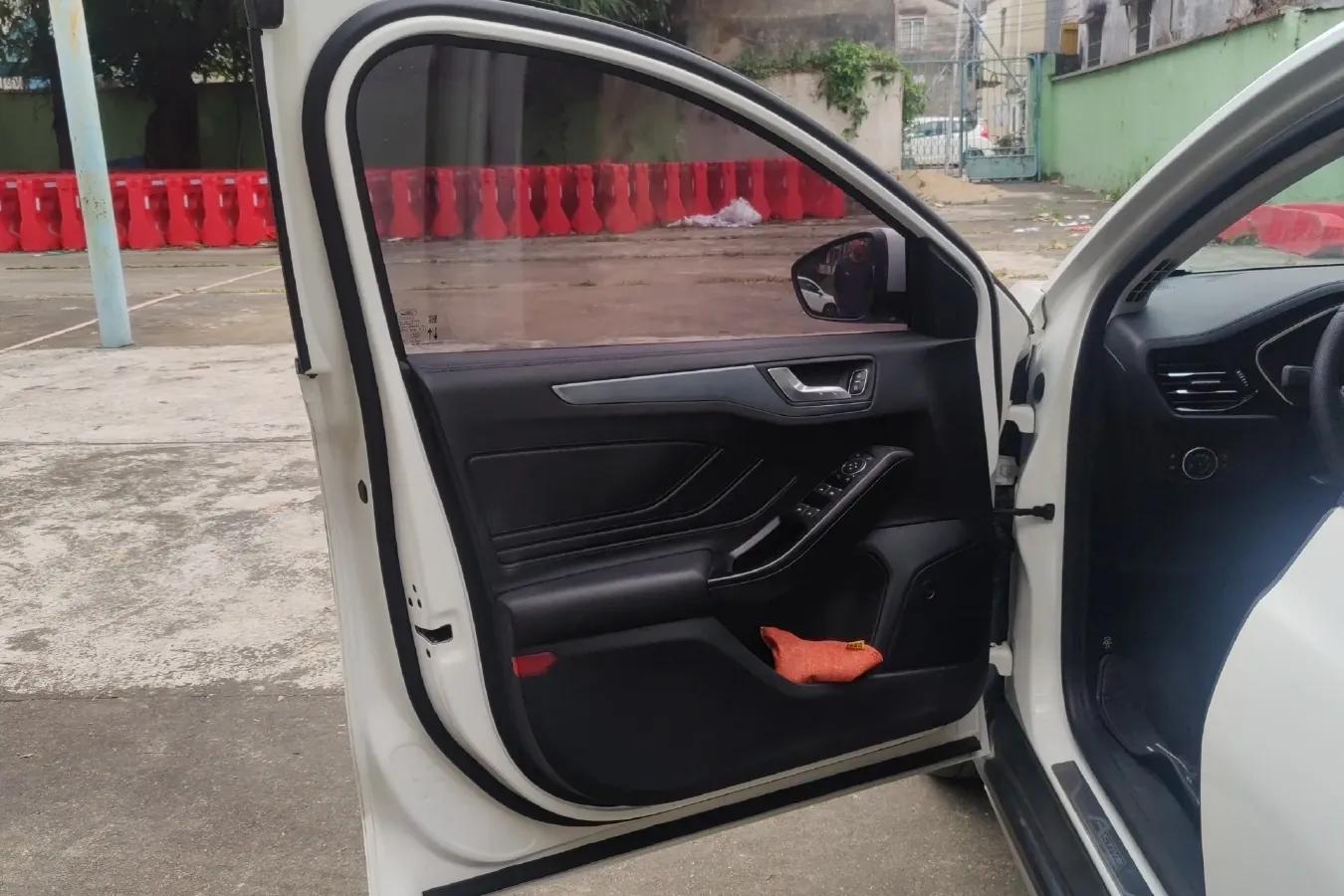 2021 Ford Focus Active 1.5T 174HP L3 8AT,autocango,china used car exporter,china ev exporter,chinese used car exporter,chinese used ev exporter