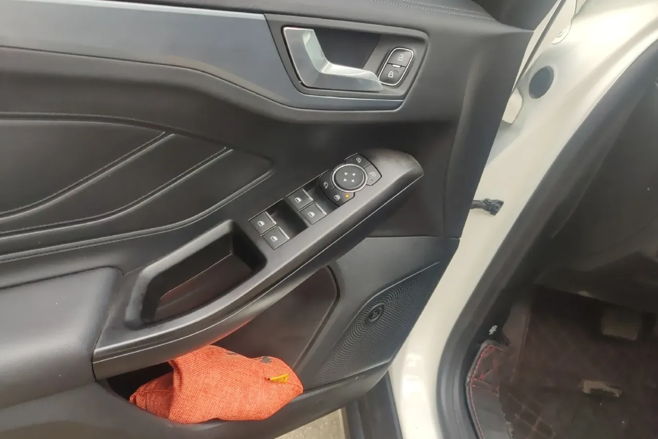 2021 Ford Focus Active 1.5T 174HP L3 8AT,autocango,china used car exporter,china ev exporter,chinese used car exporter,chinese used ev exporter