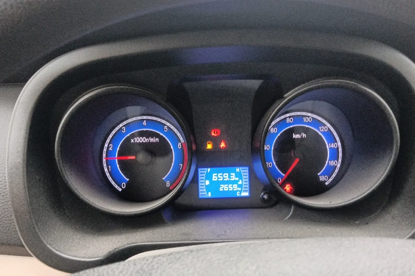 2021 ChangAn KuaYue New Leopard T3 1.6L 122HP L4 5MT,autocango,china used car exporter,china ev exporter,chinese used car exporter,chinese used ev exporter