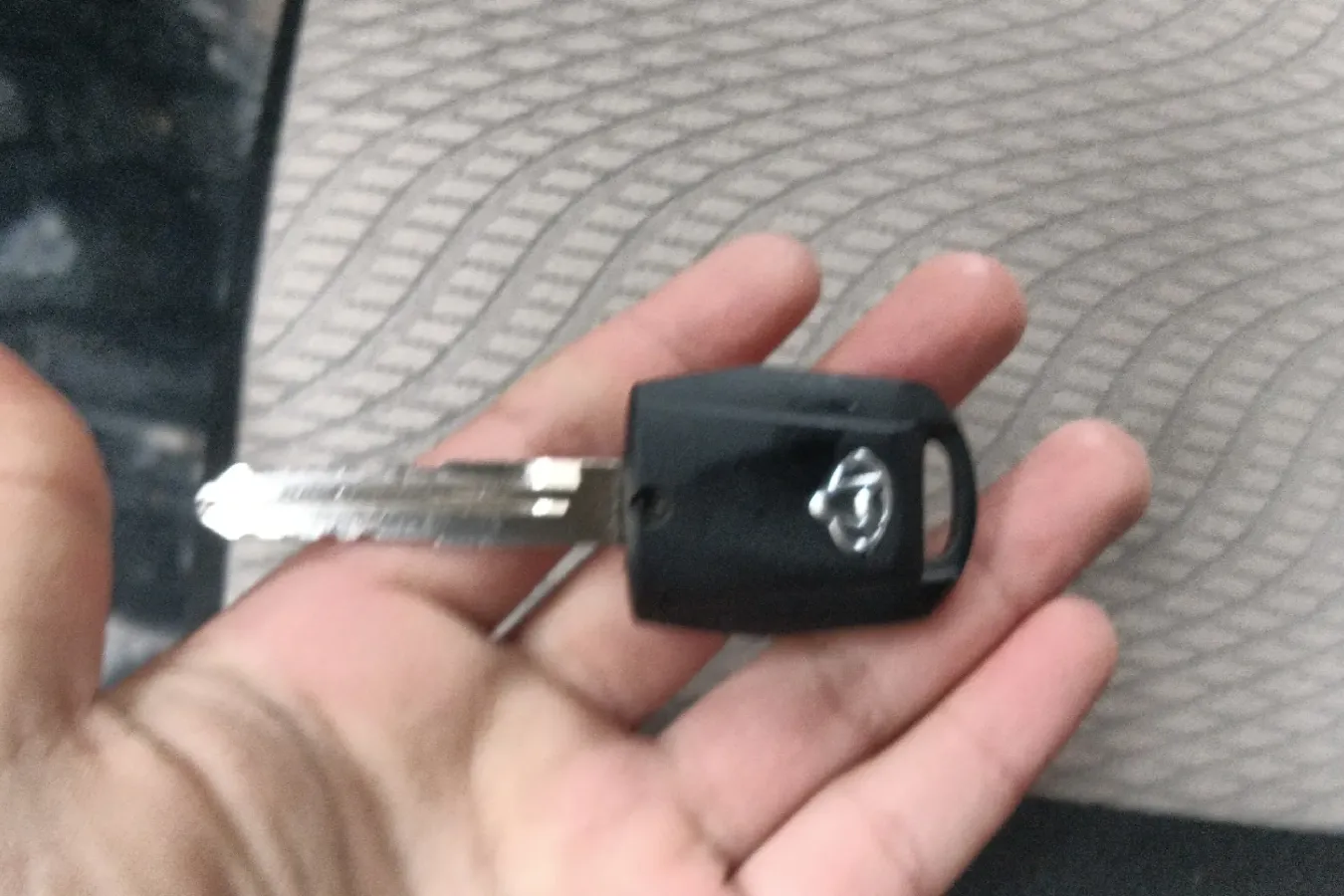 2021 ChangAn KuaYue New Leopard T3 1.6L 122HP L4 5MT,autocango,china used car exporter,china ev exporter,chinese used car exporter,chinese used ev exporter