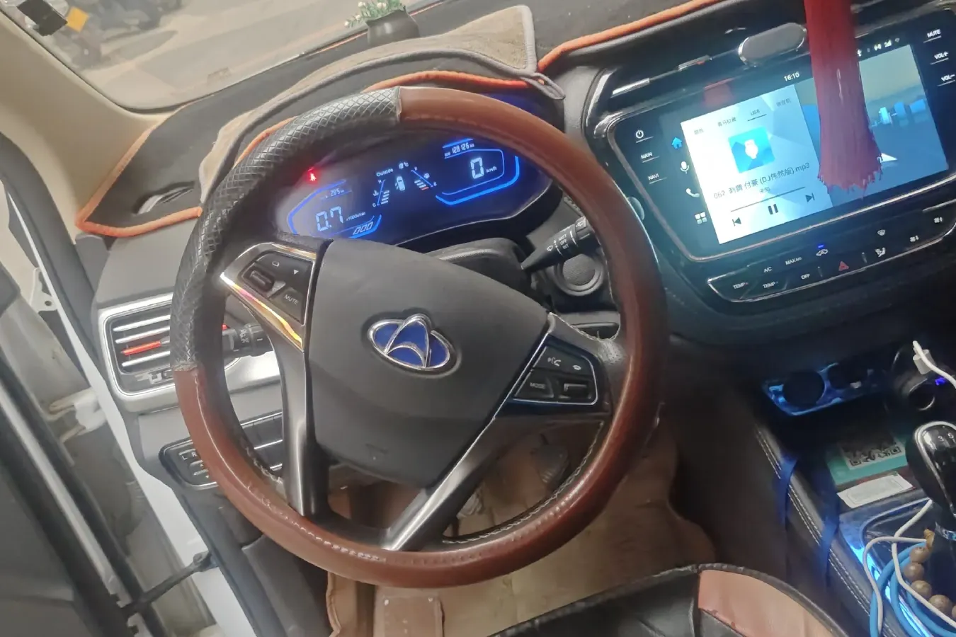 2019 ChangAn Oshan A800 1.6L 125HP L4 5MT,autocango,china used car exporter,china ev exporter,chinese used car exporter,chinese used ev exporter