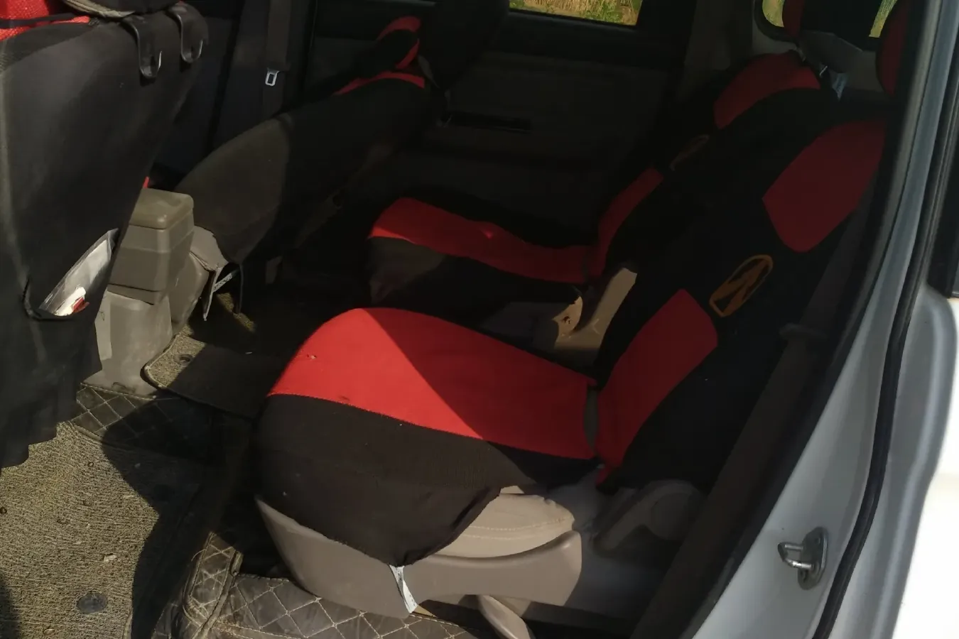 2014 BAIC WeiWang M20 1.5L 102HP L4 5MT,autocango,china used car exporter,china ev exporter,chinese used car exporter,chinese used ev exporter