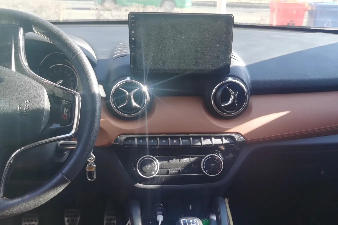 2016 BeiJing Auto Senova X35 1.5L 116HP L4 5MT,autocango,china used car exporter,china ev exporter,chinese used car exporter,chinese used ev exporter