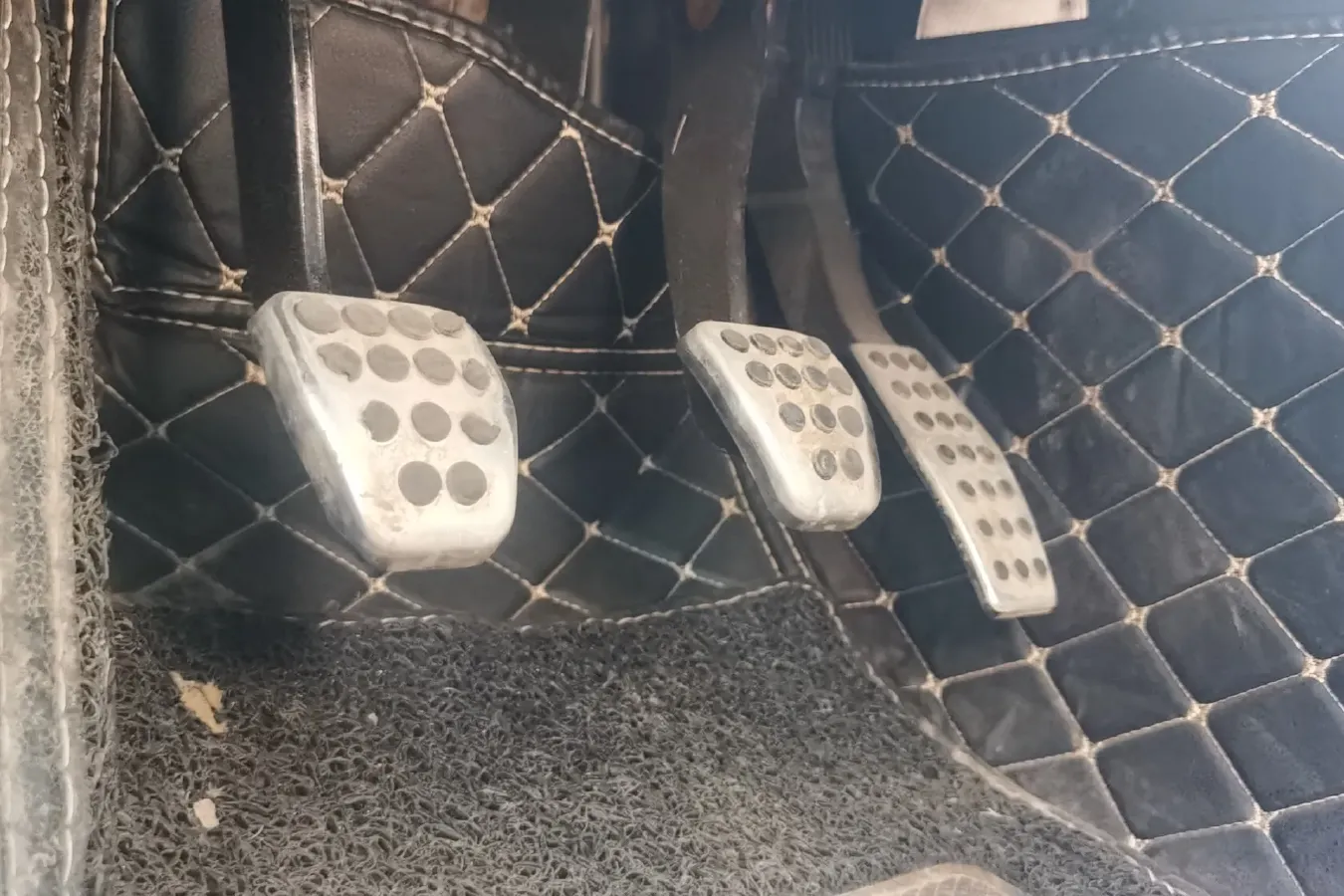 2016 BeiJing Auto Senova X35 1.5L 116HP L4 5MT,autocango,china used car exporter,china ev exporter,chinese used car exporter,chinese used ev exporter