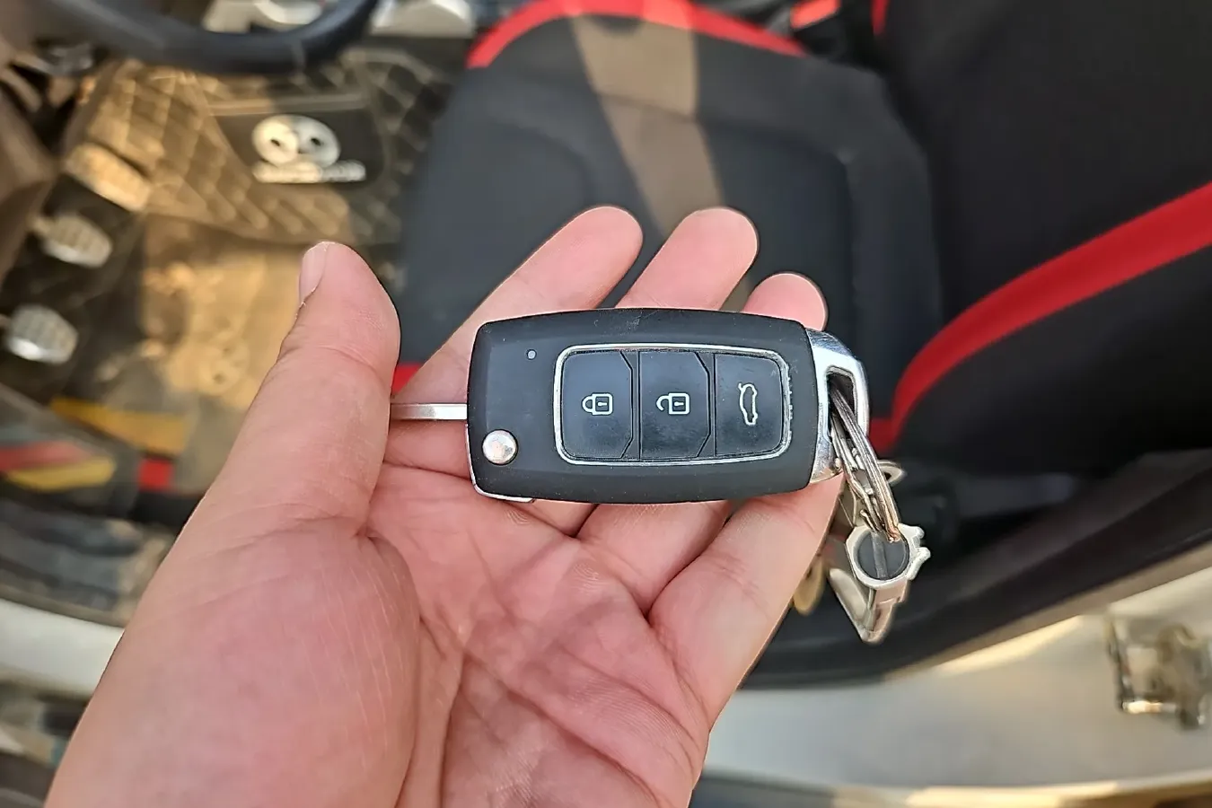 2016 BeiJing Auto Senova X35 1.5L 116HP L4 5MT,autocango,china used car exporter,china ev exporter,chinese used car exporter,chinese used ev exporter