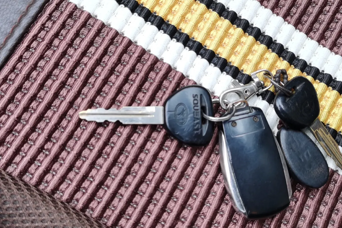 2015 Soueast V3 1.5L 120HP L4 5MT,autocango,china used car exporter,china ev exporter,chinese used car exporter,chinese used ev exporter