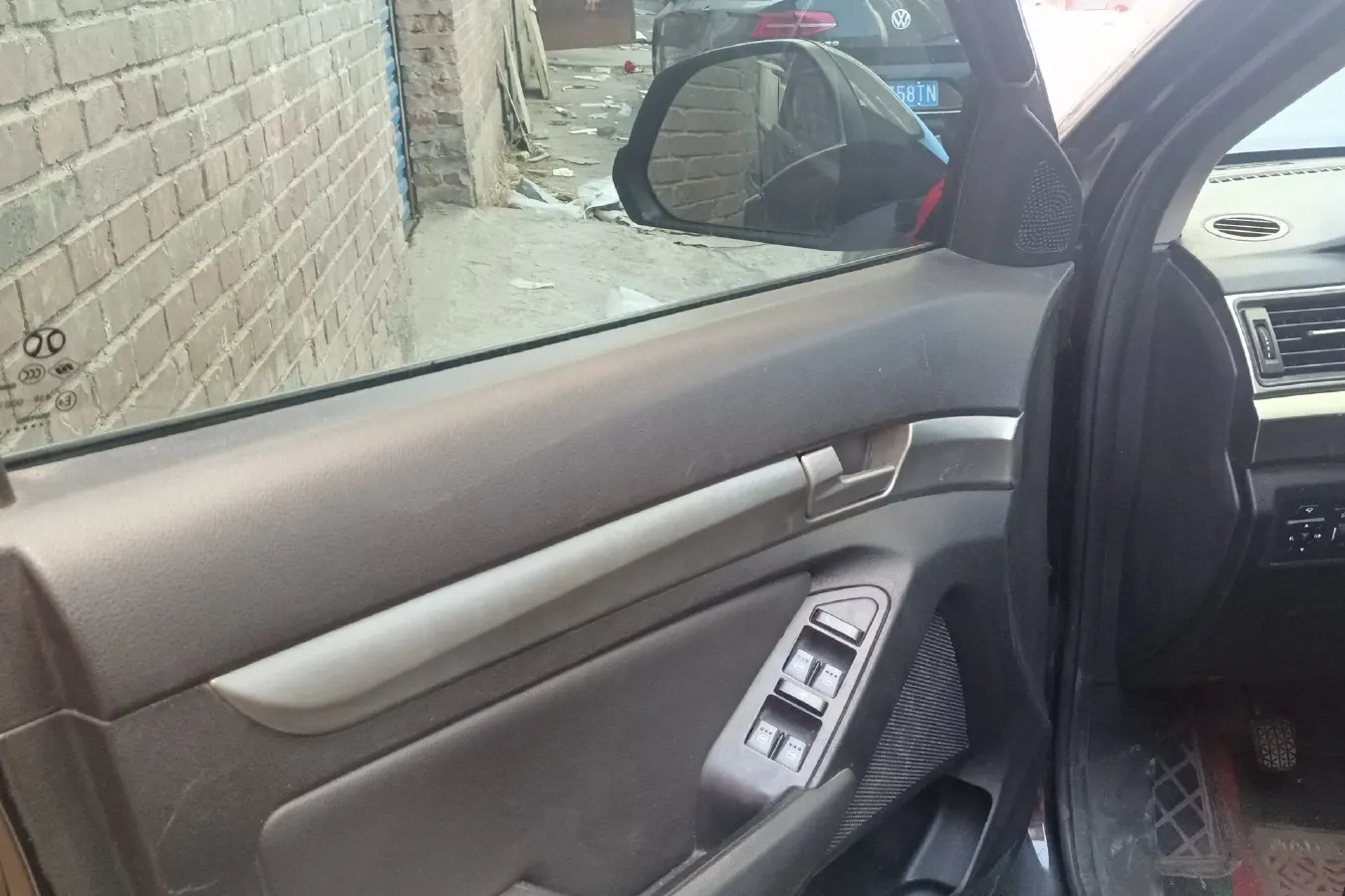 2015 BeiJing Auto Senova X65 2.0T 177HP L4 5MT,autocango,china used car exporter,china ev exporter,chinese used car exporter,chinese used ev exporter