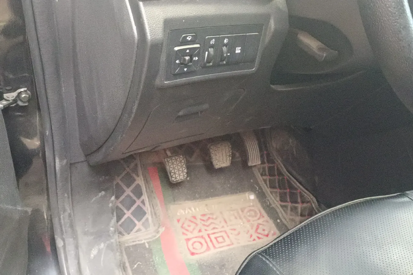 2015 BeiJing Auto Senova X65 2.0T 177HP L4 5MT,autocango,china used car exporter,china ev exporter,chinese used car exporter,chinese used ev exporter