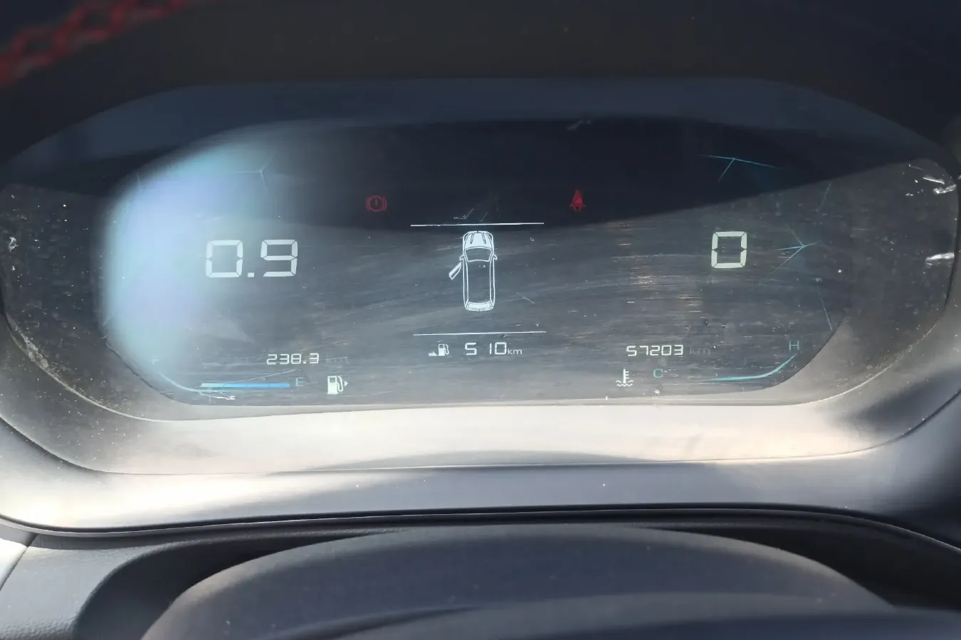 2020 BaoJun RC-5 1.5L 99HP L4 6MT,autocango,china used car exporter,china ev exporter,chinese used car exporter,chinese used ev exporter