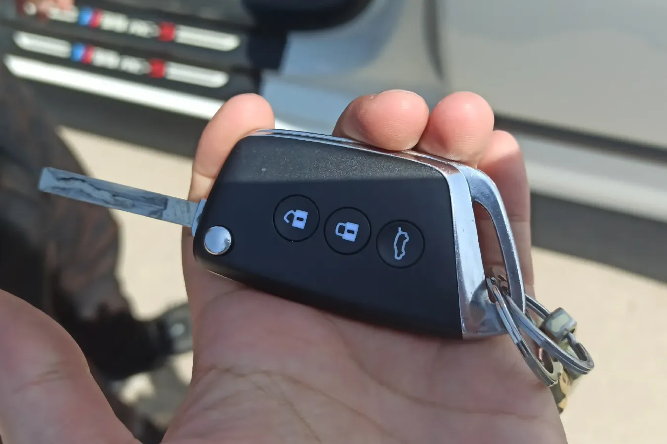 2020 BaoJun RC-5 1.5L 99HP L4 6MT,autocango,china used car exporter,china ev exporter,chinese used car exporter,chinese used ev exporter