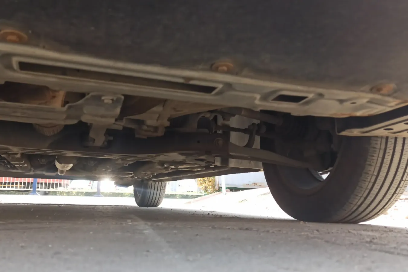 2020 BaoJun RC-5 1.5L 99HP L4 6MT,autocango,china used car exporter,china ev exporter,chinese used car exporter,chinese used ev exporter