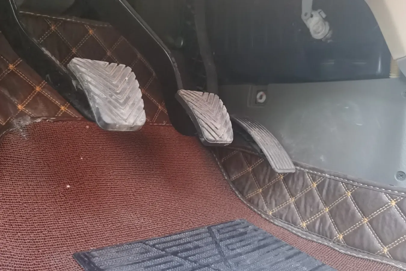 2009 Hyundai MoInca 1.8L 130HP L4 5MT,autocango,china used car exporter,china ev exporter,chinese used car exporter,chinese used ev exporter