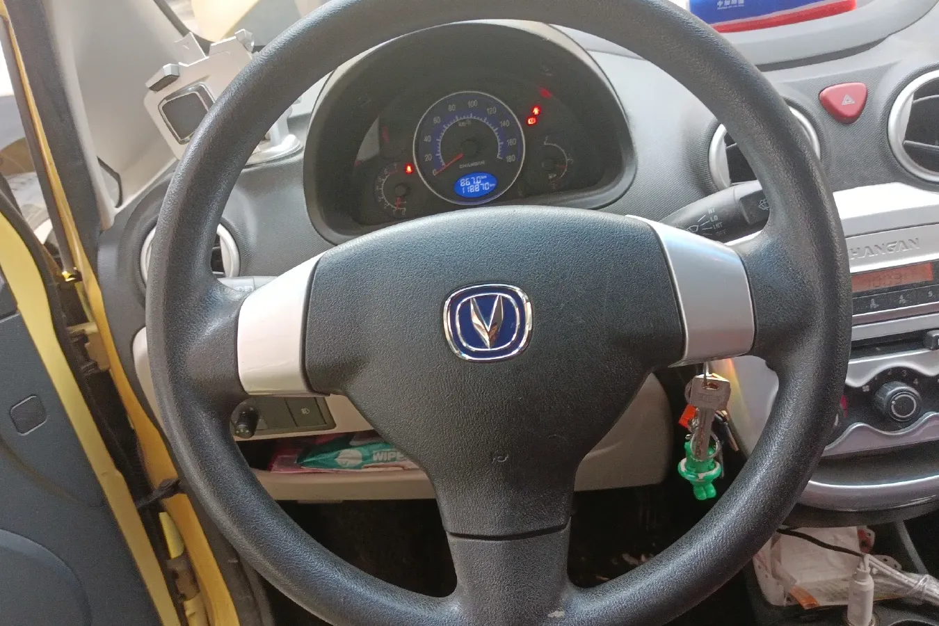 2012 ChangAn BenBen MINI 1.0L 69HP L4 5MT,autocango,china used car exporter,china ev exporter,chinese used car exporter,chinese used ev exporter