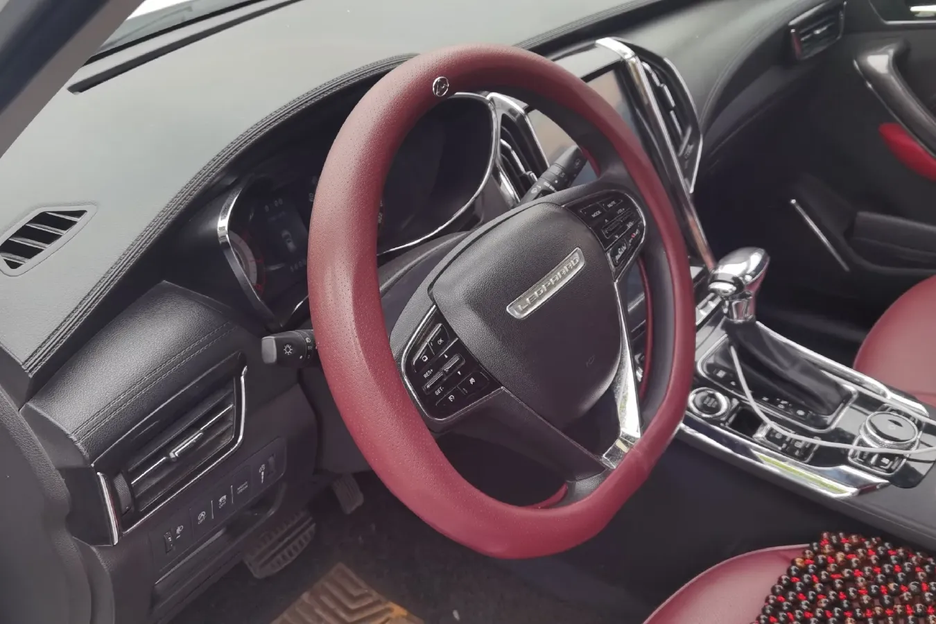 2017 Leopaard CS9 1.5L 113HP L4 CVT,autocango,china used car exporter,china ev exporter,chinese used car exporter,chinese used ev exporter