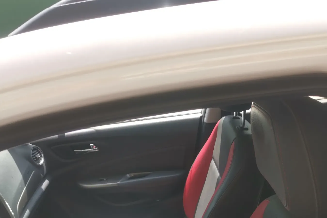 2016 ChangAn CS15 1.5L 107HP L4 5MT,autocango,china used car exporter,china ev exporter,chinese used car exporter,chinese used ev exporter